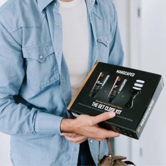 Manscaped The Get Close Men's Razor Package image {6}
