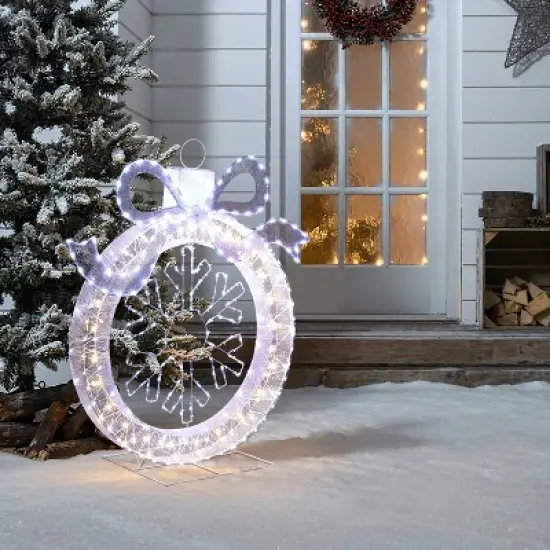 LuxenHome 3Ft Lighted Ornament & Snowflake Wreath, Silver & White Outdoor Christmas Decoration image {4}