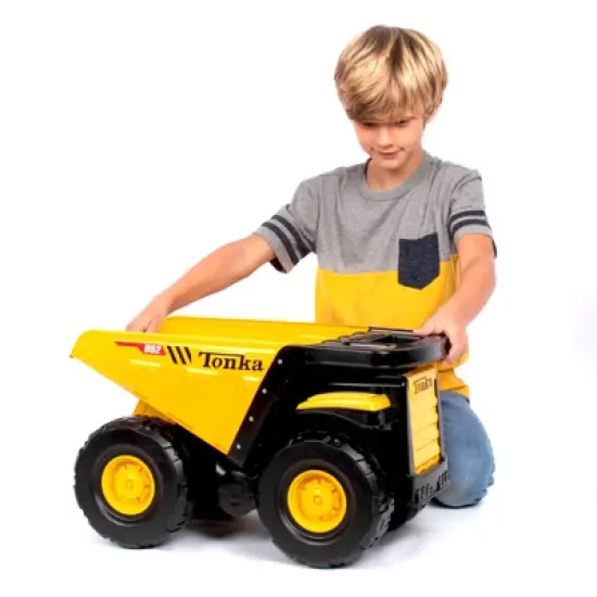 Tonka Steel Classics &ndash; Toughest Mighty Dump Truck image {2}
