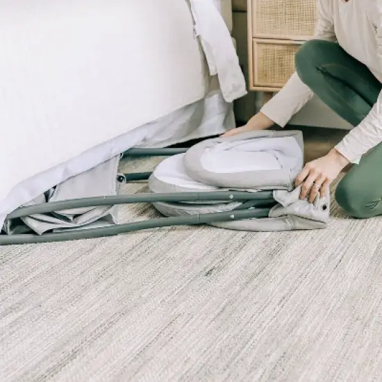 Baby Delight Beside Me Doze Deluxe Bedside Bassinet image {7}