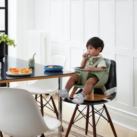 Lalo Booster Seat image {7}