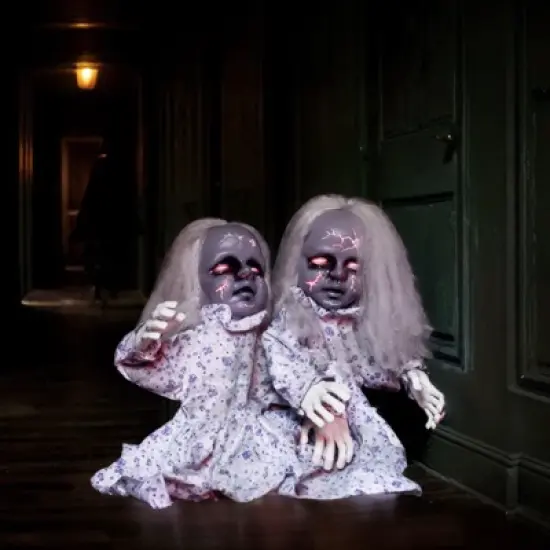 Slickblue Spooky 2.8 FT Halloween Prop with Motion Sensor, LED Eyes & Sounds for Outdoor Decorations image {5}