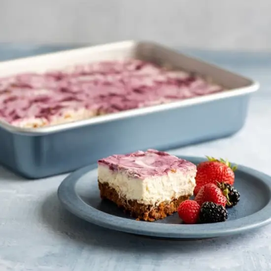 Nordic Ware Brilliant Bakeware 8-Piece Nonstick Pan Set image {4}