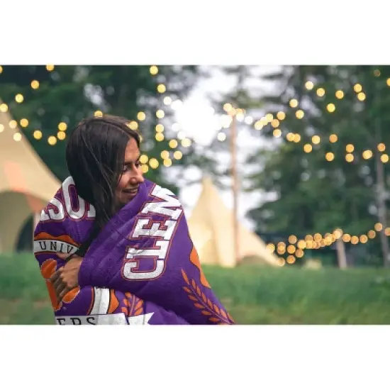 NCAA Clemson Tigers Crest Ultra Soft Blanket image {1}