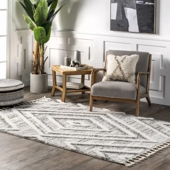 nuLOOM Fleur Geometric High/Low Tassel Area Rug image {1}