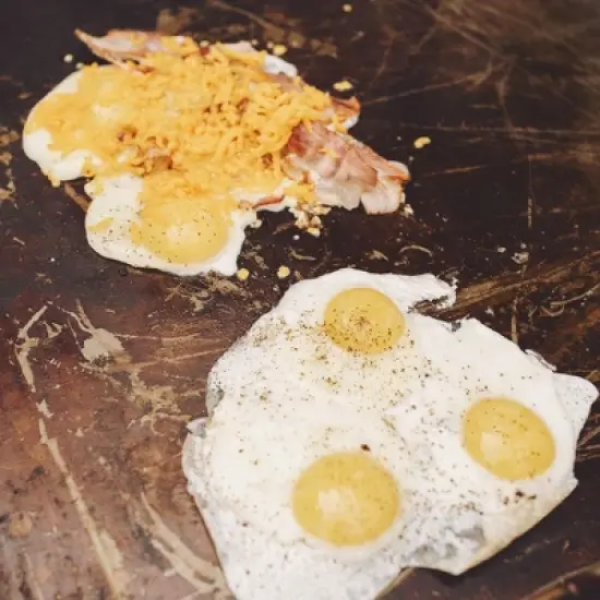 Razor GGC2228MG Stainless Steel Triple Burner 34.5" Portable Pre Seasoned Tabletop Outdoor Griddle for Backyard Cooking, Tailgating, and Camping image {5}