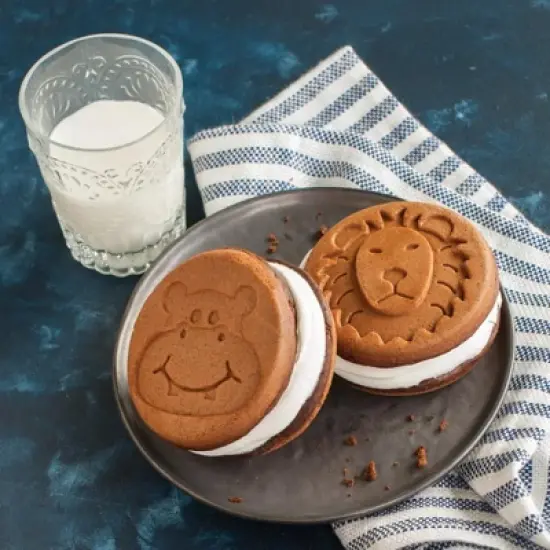 Nordic Ware Zoo Friends Pancake Pan - Black image {2}