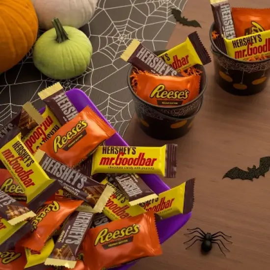 Hershey's and Reese's Chocolate Assortment Snack Size Candy - 31.5oz image {3}