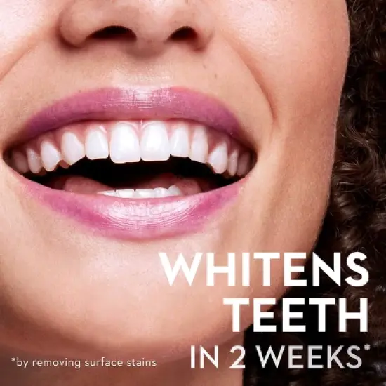 Oral-B Pro-Flex Stain Eraser Manual Soft Toothbrush image {9}