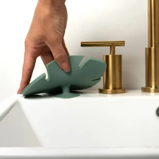 EcoTools Makeup Brush Cleansing Pad image {3}