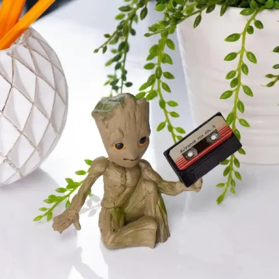 Surreal Entertainment Guardians of the Galaxy Baby Groot | 3D magnet | Collector&rsquo;s Edition image {4}