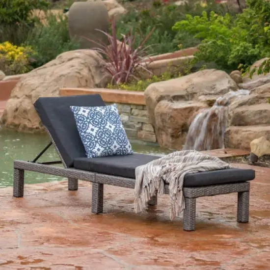 Wicker Chaise Lounge with Water-Repellent Cushion,Outdoor Rattan Chaise Lounge Chair with Iron Frame,Single Patio Chaise Lounge-Cuddlewood image {2}