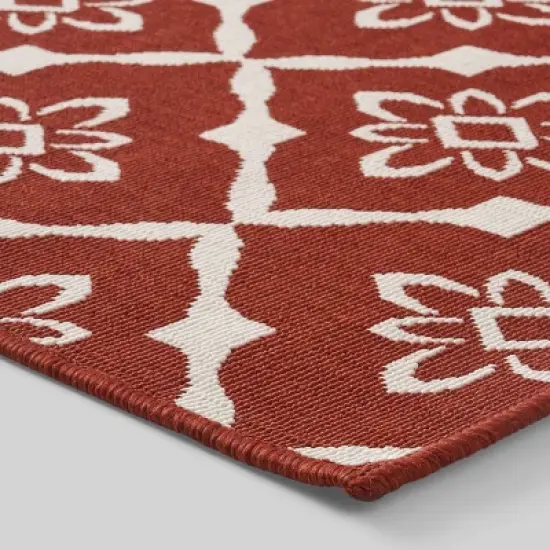 Tallevast Trellis Outdoor Rug Red/Ivory - Christopher Knight Home image {1}