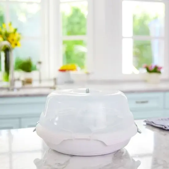 Munchkin Steam Guard Microwave Bottle Sterilizer image {2}