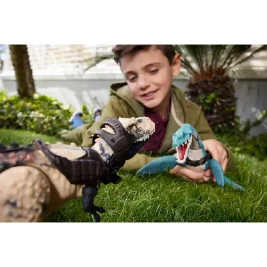 Jurassic World Gigantic Trackers Elasmosaurus Action Figure image {5}