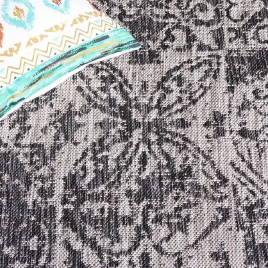 Courtyard CY8076 Power Loomed Area Rug - Safavieh image {3}