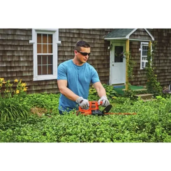 Black & Decker BEHT100 120V 3 Amp Brushed 16 in. Corded Hedge Trimmer image {4}