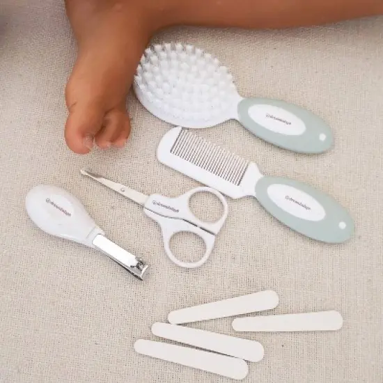 Dreambaby Neat and Tidy Canvas Grooming Kit image {7}