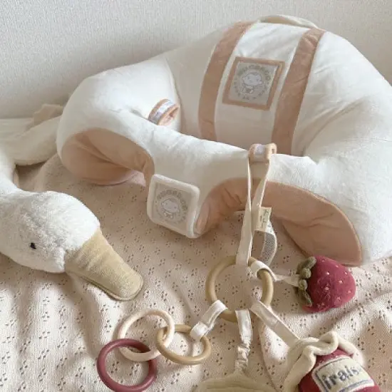 The Original Hugaboo HUG4284 Infant Sitting Chair, Creme Brulee, Latte and Earth image {2}