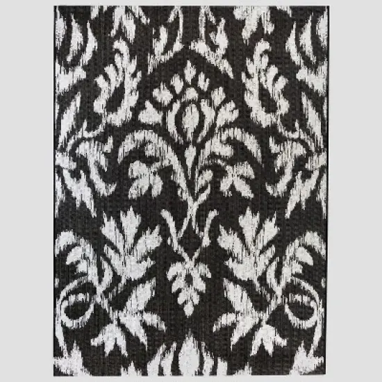 Garden Ikat Outdoor Rug Black - Threshold image {4}