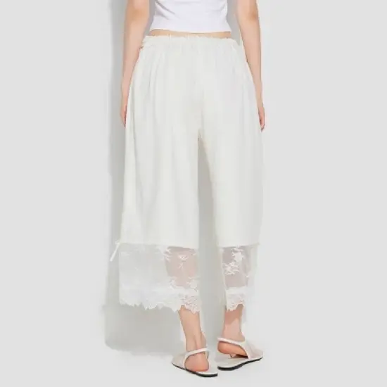 Women's Mid-Rise Bloomer Pants - Wild Fable&trade; image {1}