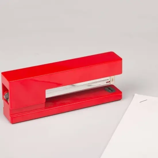 JAM Paper Modern Desk Stapler - Red: Office Supplies, Plastic, Clips & Fasteners, 1.12" Height, 2.5" Width image {4}