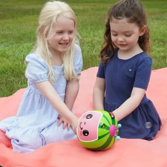 Cocomelon Musical No Spill Bubble Maker image {3}