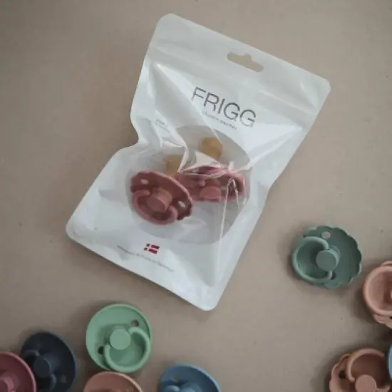 Frigg 2pk Daisy Rubber Pacifier Nipple - Size 1 image {3}