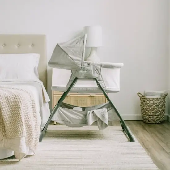 Baby Delight Beside Me Doze Deluxe Bedside Bassinet image {6}