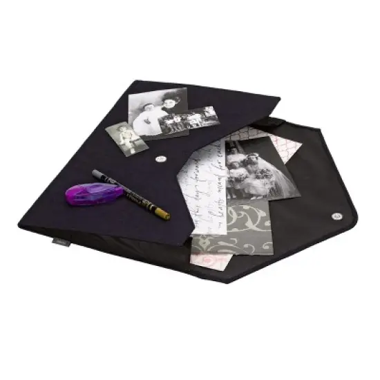 Smead Soft Touch Cloth Expanding File, 2" Expansion, Magnetic Closure, Tabloid Size, Dark Blue (70925) image {4}