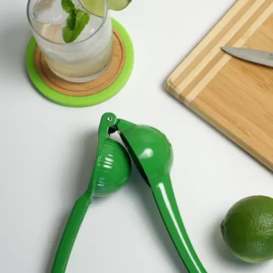 BergHOFF Cast Aluminum 2Pc Lime Squeezer 8" & 9", Green & Orange image {6}