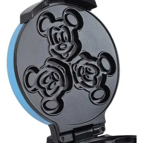 Disney Mickey Mouse and Minnie Mouse Double Flip Waffle Maker for 6 Waffles image {4}