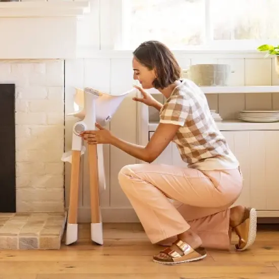 Munchkin Float Easy Clean Foldable High Chair - Compact Modern Design image {2}