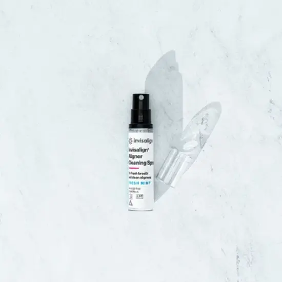 Invisalign&trade; Aligner Cleaning Spray image {3}