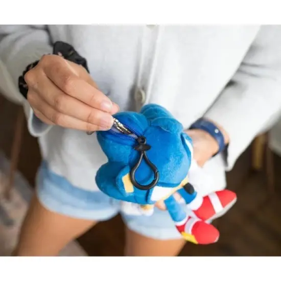 Sonic The Hedgehog Collector Plush Toy Clip-On | 8 Inches Tall image {4}