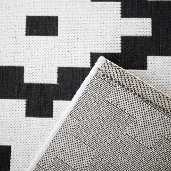 Elio Diamond Trellis Rectangular Indoor/Outdoor Rug - Balta Rugs image {2}