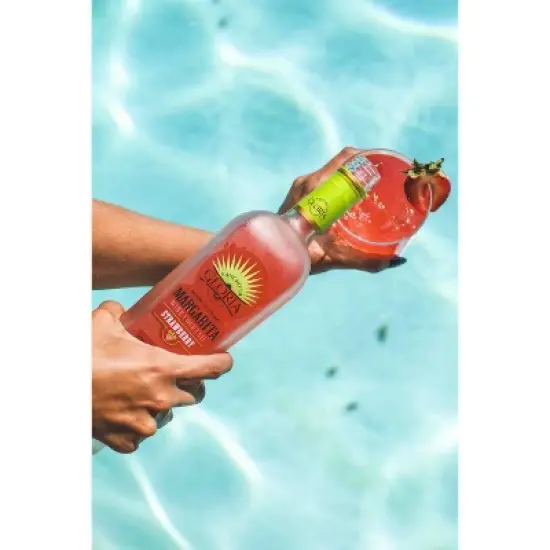 Rancho La Gloria Strawberry Margarita Wine Cocktail - 750ml Bottle image {2}