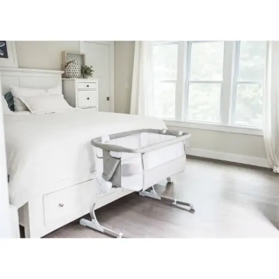 Baby Delight Beside Me Dreamer Deluxe Bassinet and Bedside Sleeper - Quilted Pebble Gray image {6}