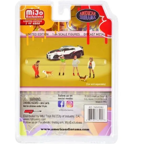 "Hip Hop Girls" 6 piece Diecast Set (4 Women, 2 Dog Figures) Limited Ed to 4800 pieces 1/64 Scale Models by American Diorama image {1}