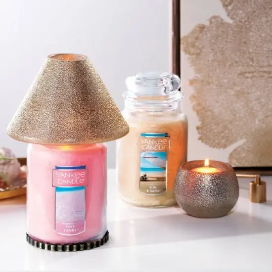 'Pink Sands' 22oz Original Large Jar - Yankee Candle image {4}