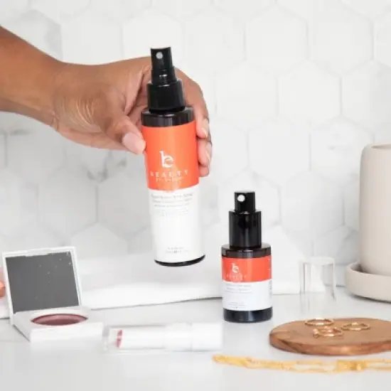 Beauty by Earth Hyperactive Anti-Aging Vitamin C Toner image {9}