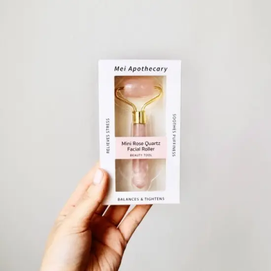 Mei Apothecary Mini Rose Quartz Facial Roller Beauty Tool image {1}