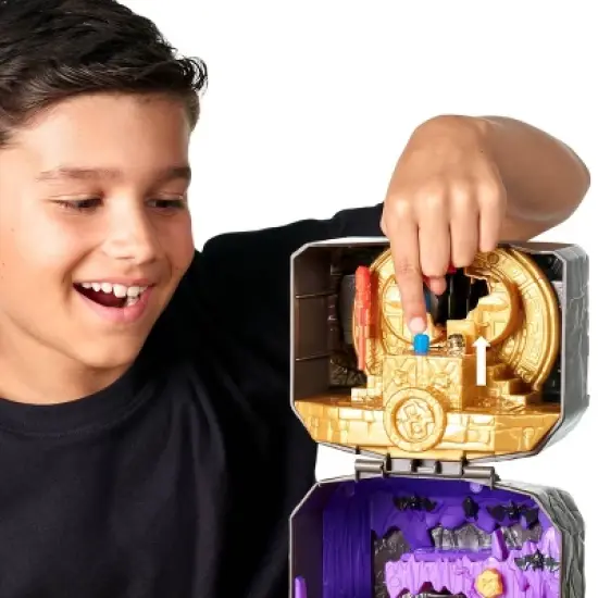 Treasure X Lost Lands Skull Island Skull Temple Mega Playset image {4}