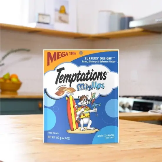 Temptations Mix Ups Surfers Delight Crunchy with Tuna and Salmon Flavor Cat Treats image {3}