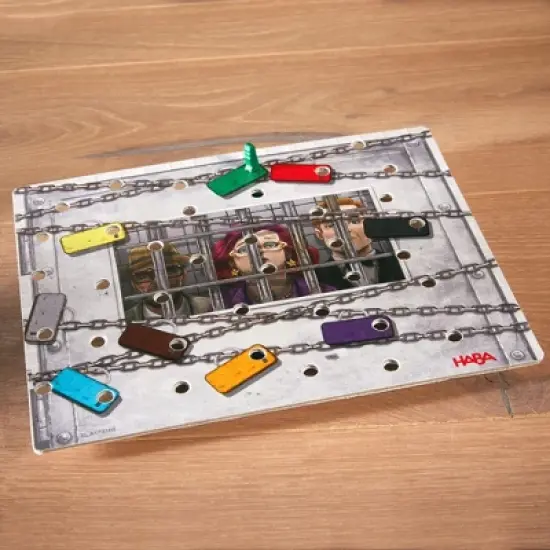 HABA The Key - Royal Star Casino Burglary Investigative Crime Game image {4}