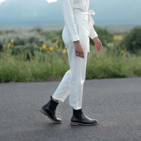 Nisolo Sustainable Women's Carmen Chelsea Boot image {1}