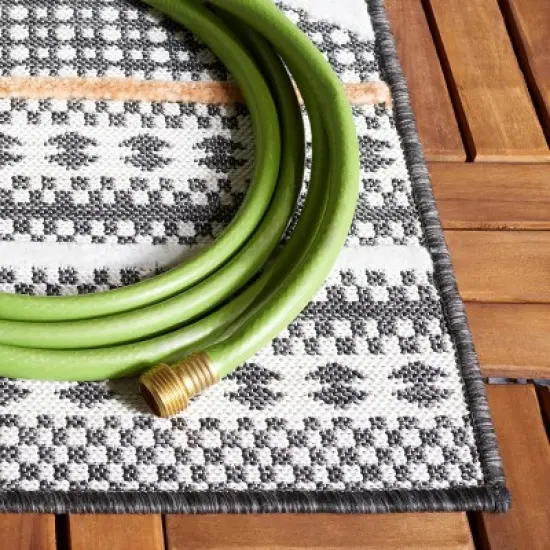 Cabana CBN414 Power Loomed UV Resistant Indoor/Outdoor Rugs - Safavieh image {3}