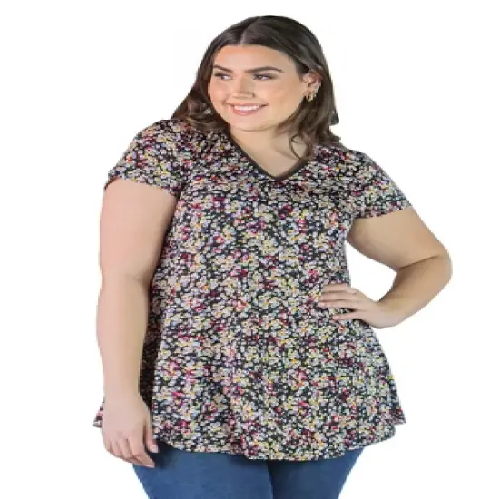 Large Black Short-Sleeved V-Neck T-Shirt Top with a Floral Pattern image {6}