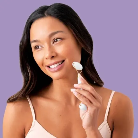 Plum Beauty White Jade Face Roller image {4}