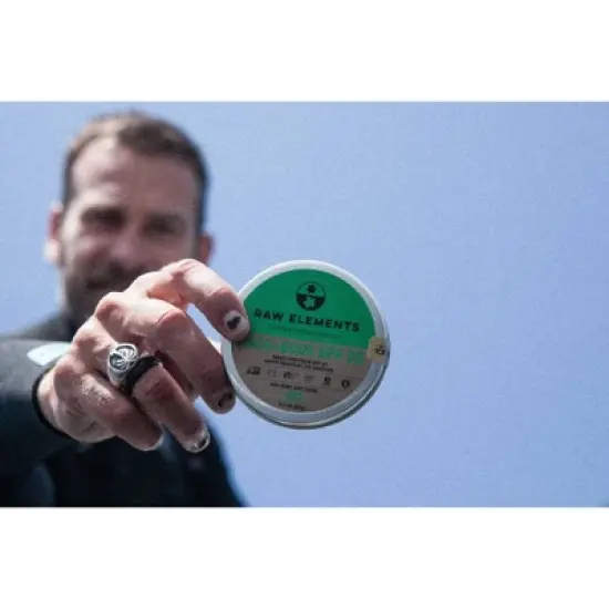 Raw Elements Face and Body Mineral Sunscreen Tin - SPF 30 - 3oz image {28}